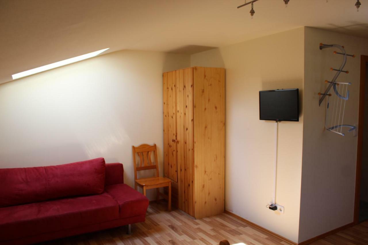 Gaestezimmer Klopfer Sankt Johann im Saggautal エクステリア 写真