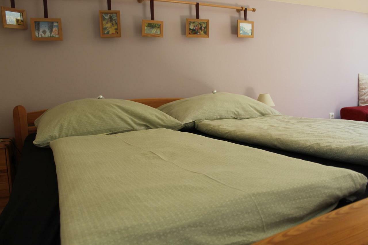 Gaestezimmer Klopfer Sankt Johann im Saggautal エクステリア 写真